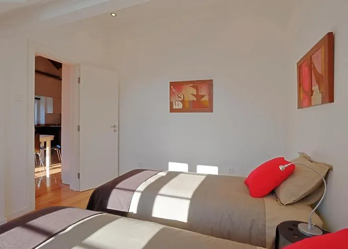 Alfama 2 - Attic With View *