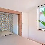 Alfama 2 - Attic With View *